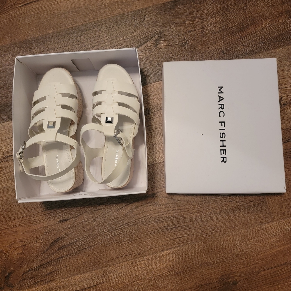 Marc fisher white sandles 10M